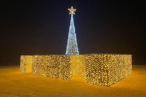 daystar-christmas-light-maze